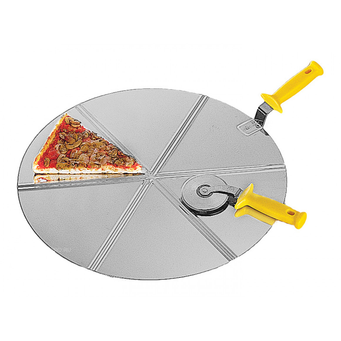 Pizza tray with raised handle