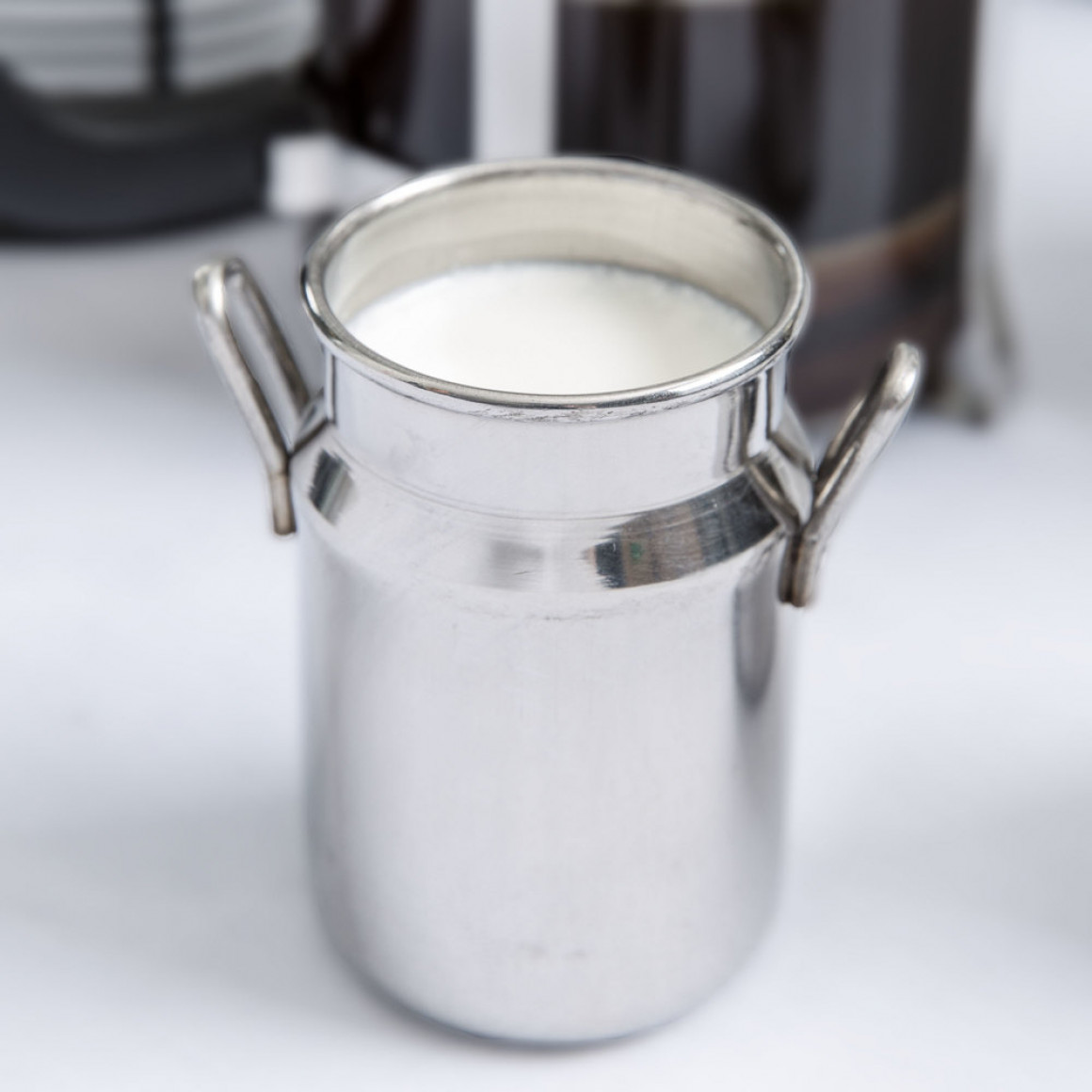 STAINLESS STEEL MILK CAN, 5 OZ.